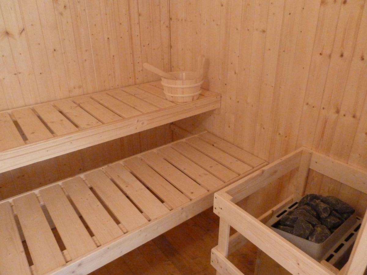 romantisches Ferienhaus Boddenblick mit Sauna Pruchten Exterior foto